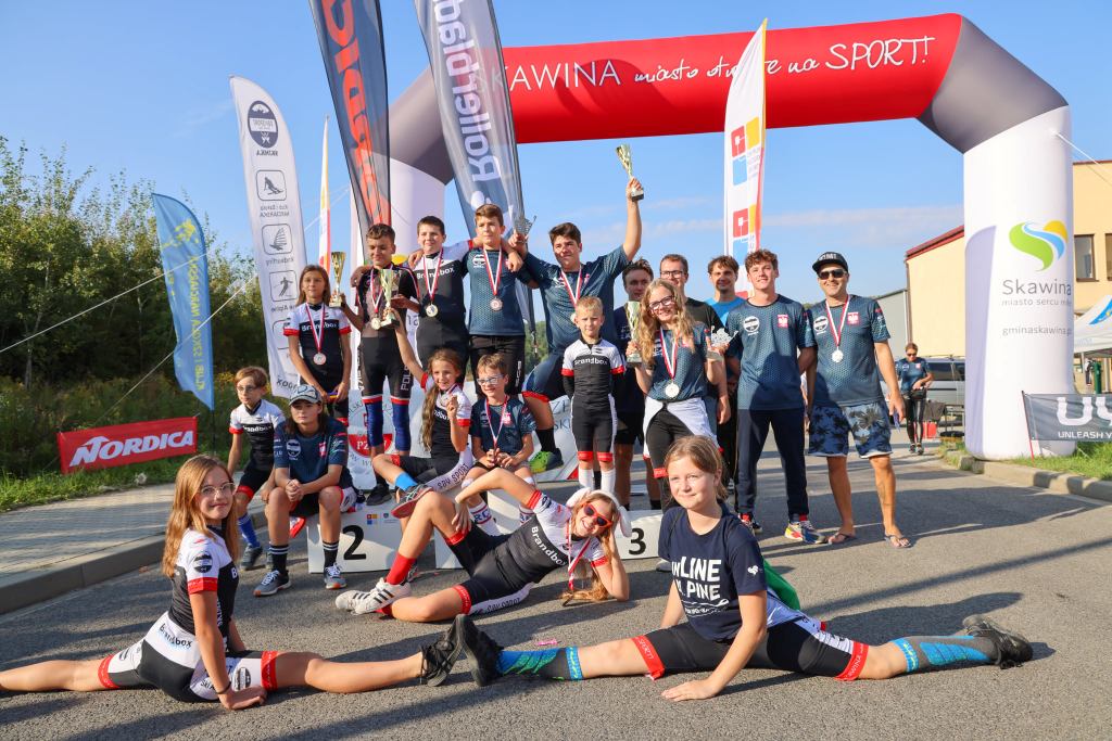 Zawodnicy inline alpine na Mistrzostwach Polski w Skawinie