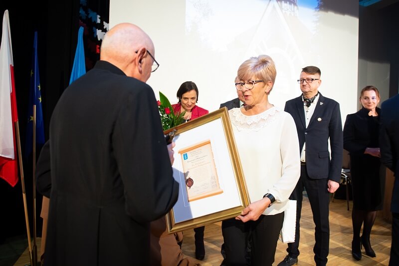 Śp. ks. Prałat Marian Podgórny - uroczystość nadania Honorowego Obywatela miasta Skawiny