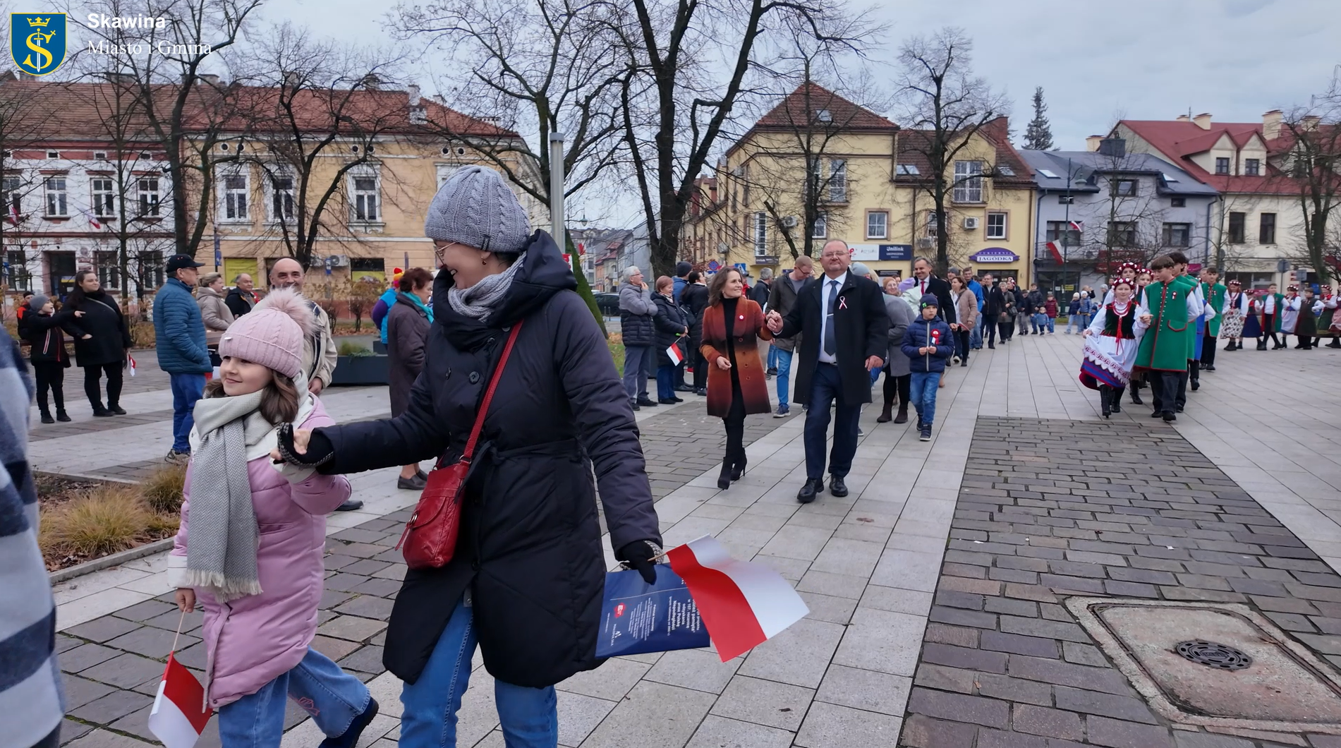 Skawina świętuje Niepodległość - polonez na rynku