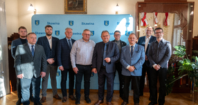 Umowa na budowę nowego budynku klubowego w Woli Radziszowskiej podpisana