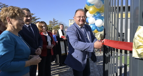 Szkoła Podstawowa nr 2. Piękny jubileusz i nowe boisko