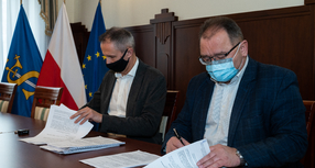Budowa chodników przy DK44. Kolejne umowy podpisane