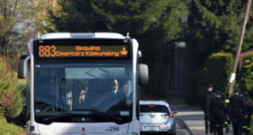 Funkcjonowanie linii 883 w okresie Wszystkich Świętych