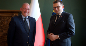 Konsul honorowy RP w Burgos pomaga uchodźcom w Gminie Skawina
