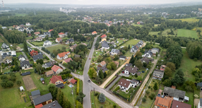 Zamknięcie drogi gminnej w Rzozowie - zmiany w funkcjonowaniu komunikacji miejskiej